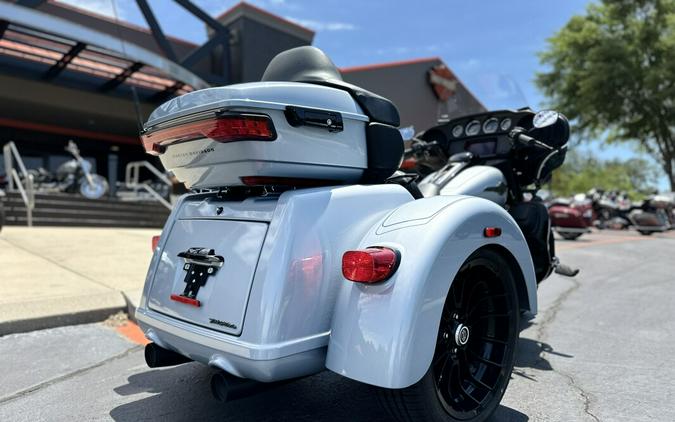 FLHTCUTG 2025 Tri Glide® Ultra