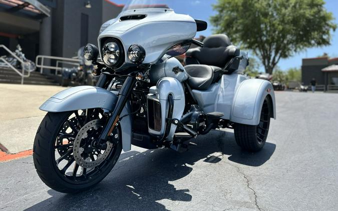 FLHTCUTG 2025 Tri Glide® Ultra