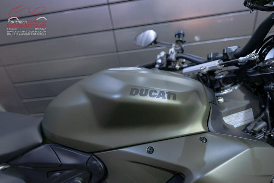 2024 Ducati Streetfighter V2 Storm Green