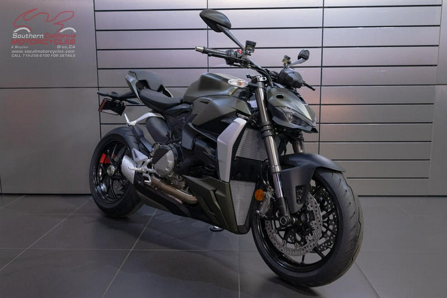 2024 Ducati Streetfighter V2 Storm Green