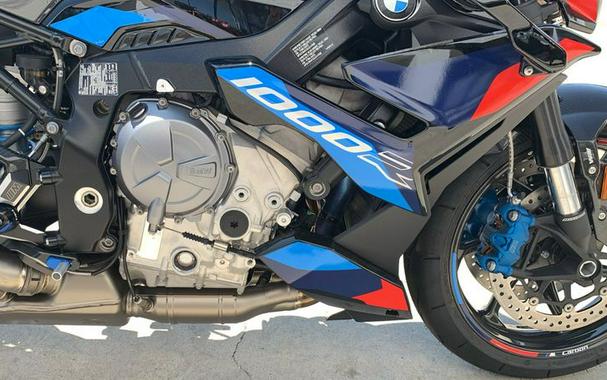 2024 BMW M1000R