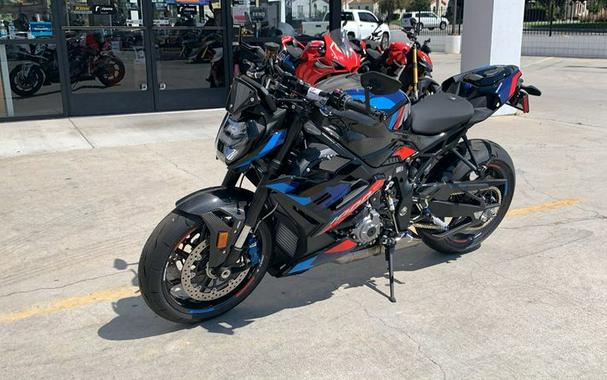 2024 BMW M1000R