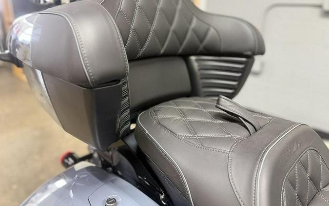 2023 Indian Motorcycle® Pursuit Dark Horse with Premium Package Stealth Gray