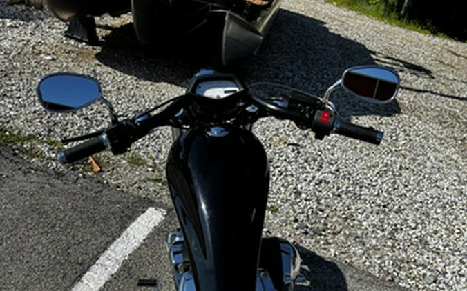 2023 Honda FURY ABS