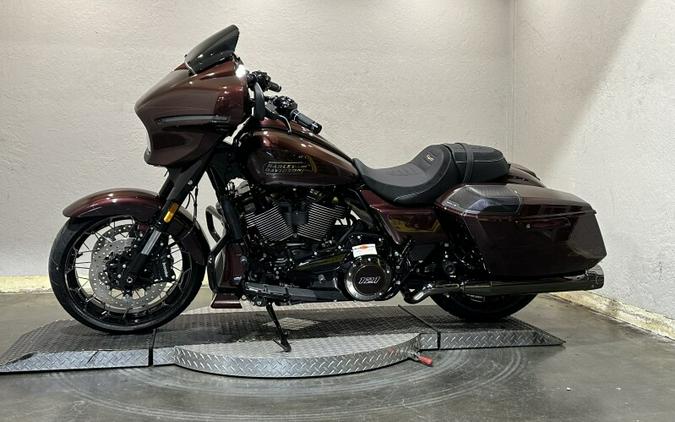 Harley-Davidson CVO™ Street Glide® 2024 FLHXSE 84394352 COPPERHEAD W/ PINSTRIPE