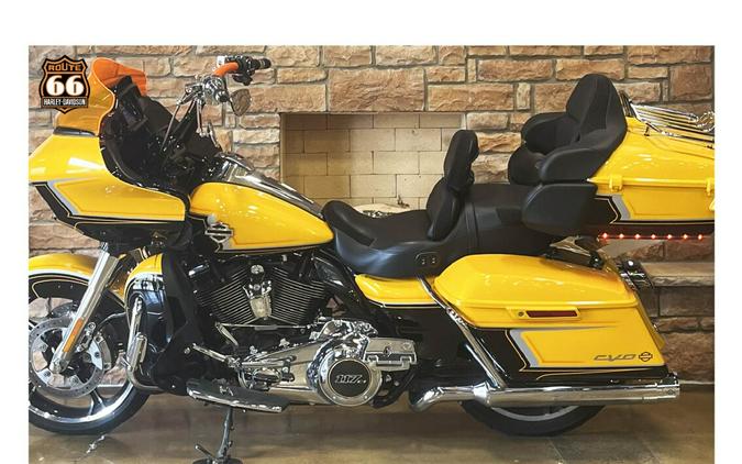 2022 Harley-Davidson CVO™ Road Glide Limited Hightail Yellow Pearl