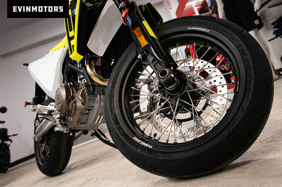 2026 Husqvarna Motorcycles Supermoto 701