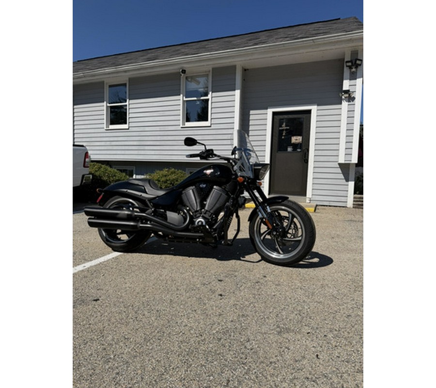 2013 Victory Motorcycles Hammer 8-Ball