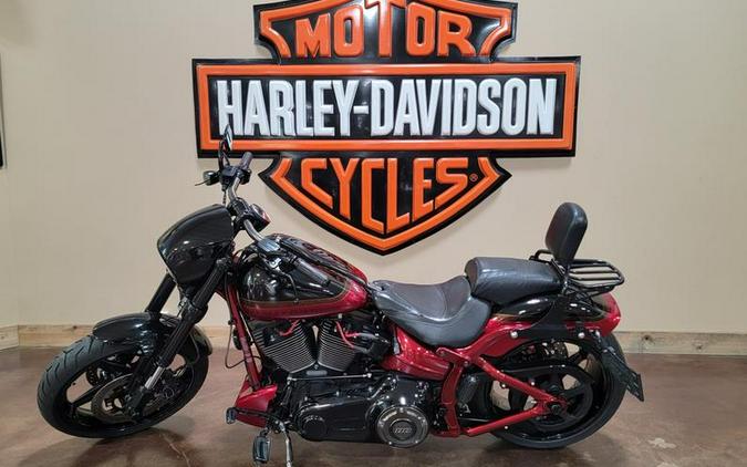 2017 Harley-Davidson® FXSE - CVO™ Pro Street Breakout®