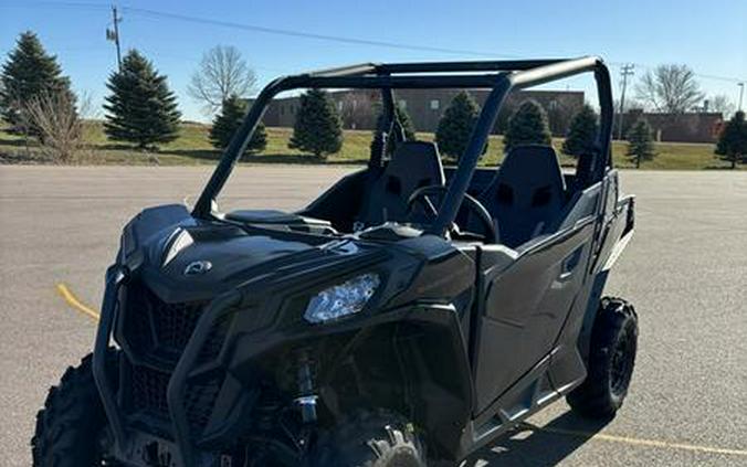 2023 Can-Am® Maverick Trail DPS 1000