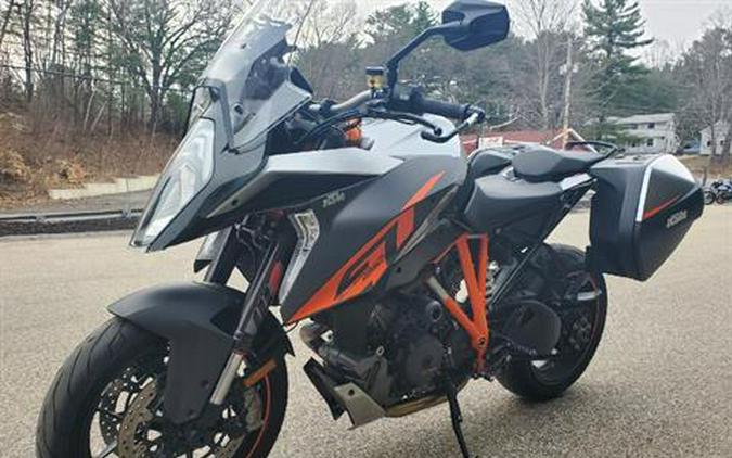 2017 KTM 1290 Super Duke GT