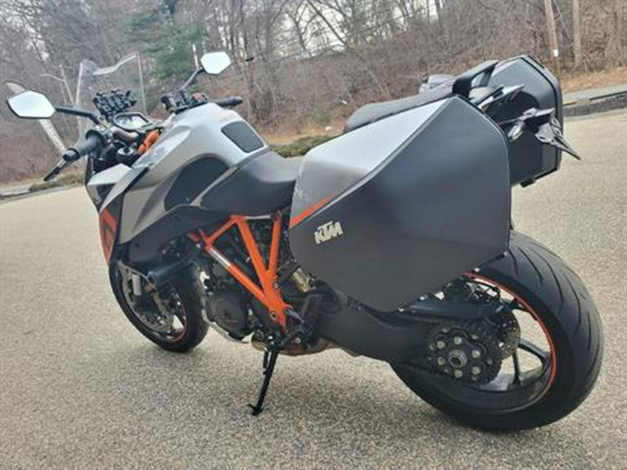 2017 KTM 1290 Super Duke GT