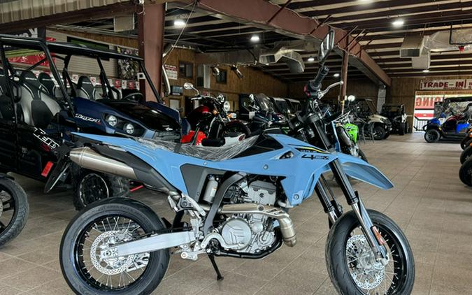 2025 Suzuki DR-Z 4SM