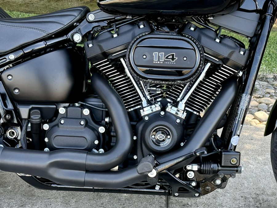 FXBBS 2023 Street Bob 114
