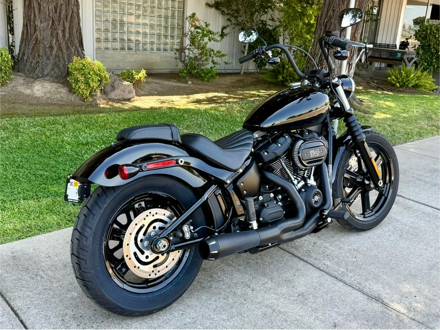 FXBBS 2023 Street Bob 114