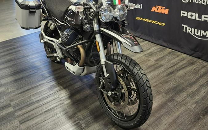 2023 Moto Guzzi V85 TT Guardia dOnore