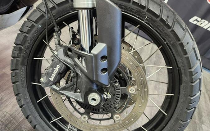 2023 Moto Guzzi V85 TT Guardia dOnore