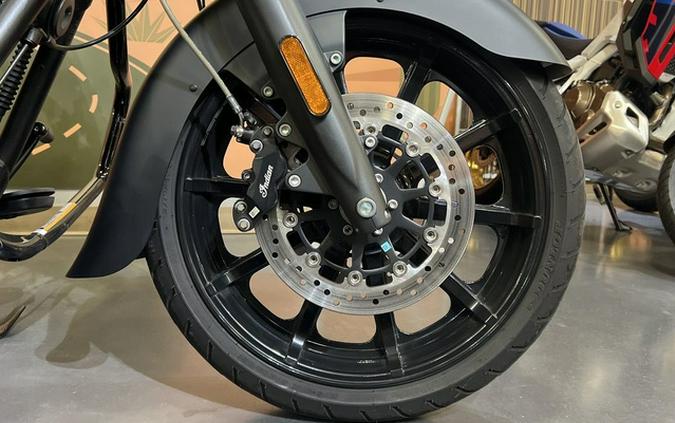 2018 Indian Springfield Dark Horse ABS Thunder Black Smoke