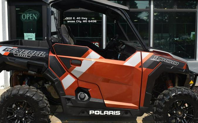 2019 Polaris® General® 1000 EPS Deluxe Orange Rust