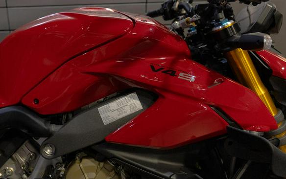 2024 Ducati Streetfighter V4 S Red