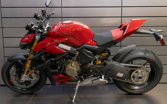 2024 Ducati Streetfighter V4 S Red