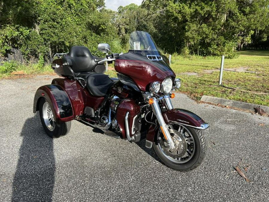 2022 Harley-Davidson® FLHTCUTG - Tri Glide® Ultra