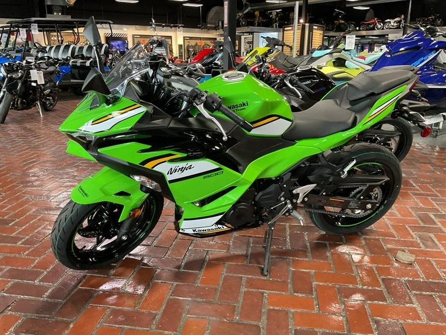 2025 Kawasaki Ninja® 500