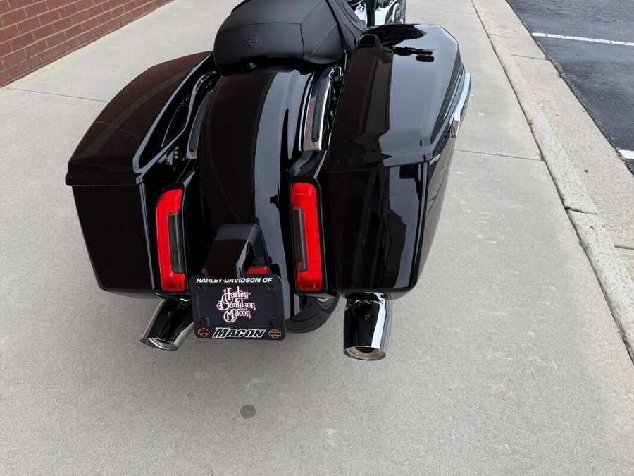FLTRX 2025 Road Glide®
