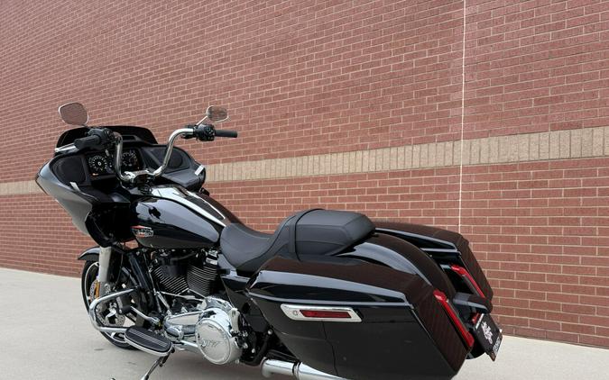 FLTRX 2025 Road Glide®