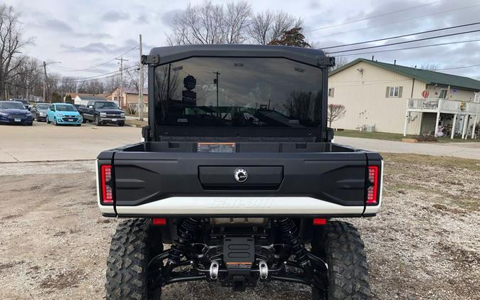 2026 Can-Am DEFENDER LTD CAB HD11