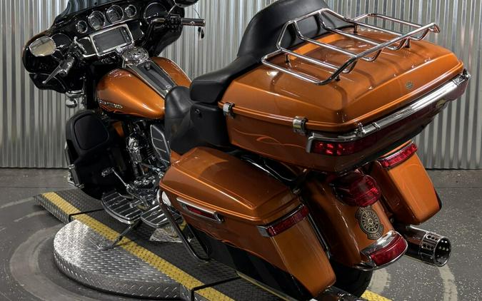 2015 Electra Glide Ultra Limited Two-Tone Amber Whiskey/Vivid Black