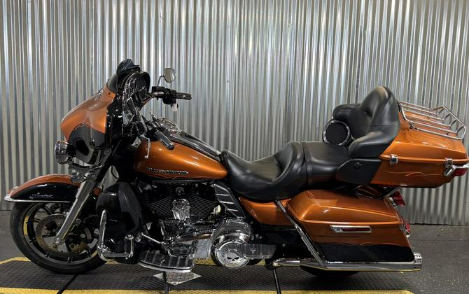 2015 Electra Glide Ultra Limited Two-Tone Amber Whiskey/Vivid Black