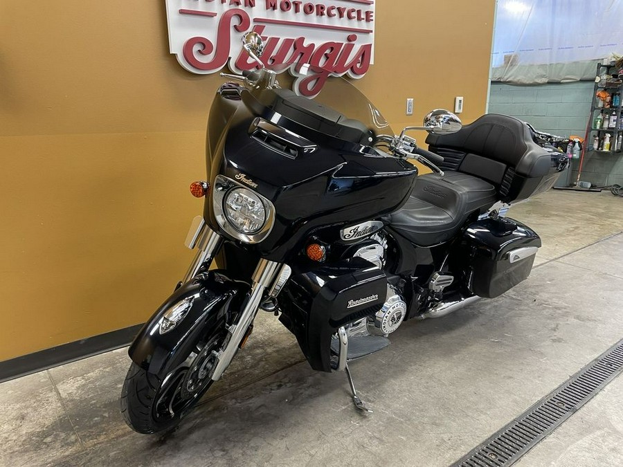 2021 Indian Motorcycle® Roadmaster® Limited Thunder Black Azure Crystal