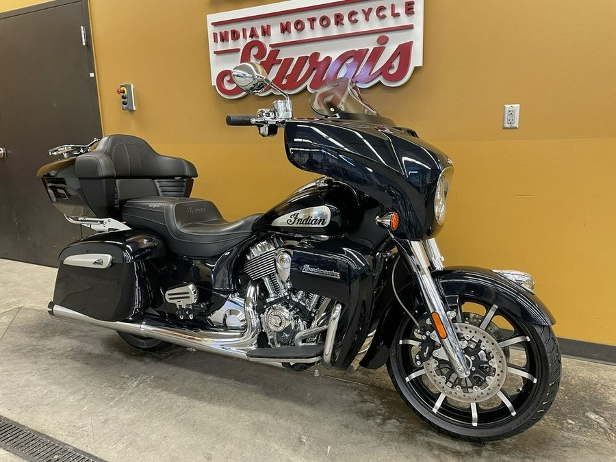 2021 Indian Motorcycle® Roadmaster® Limited Thunder Black Azure Crystal