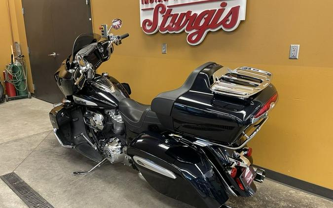 2021 Indian Motorcycle® Roadmaster® Limited Thunder Black Azure Crystal