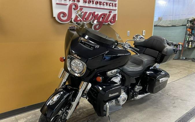 2021 Indian Roadmaster Limited Thunder Black Azure Crystal
