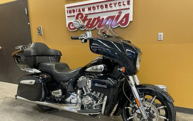 2021 Indian Roadmaster Limited Thunder Black Azure Crystal