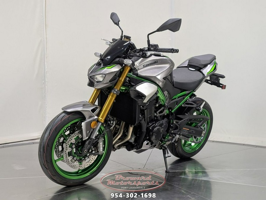 2025 Kawasaki Z900 SE ABS