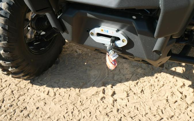 2026 CAN-AM DEFENDER MAX XT CAB HD11 WITH 1025 INCH TOUCHSCREEN