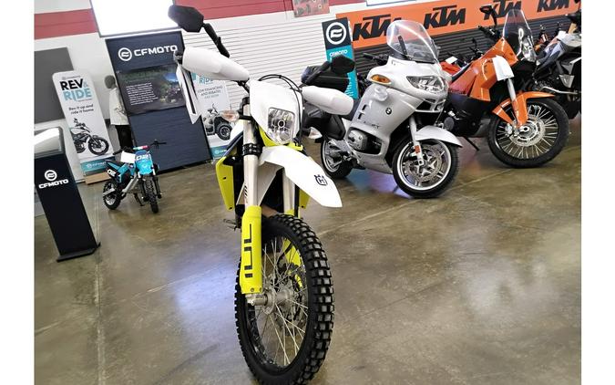 2023 701 Enduro - Husqvarna