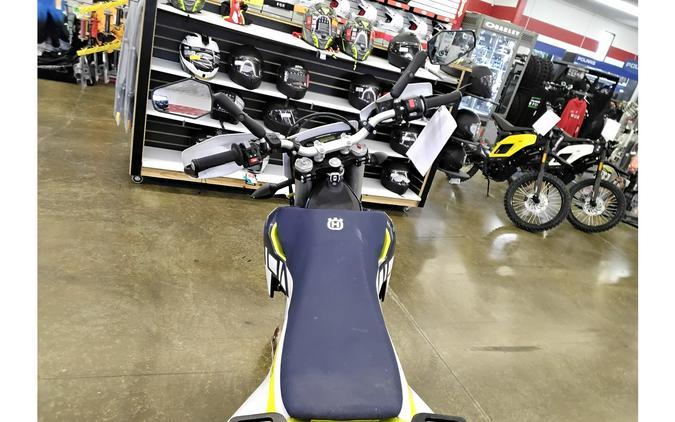 2023 701 Enduro - Husqvarna