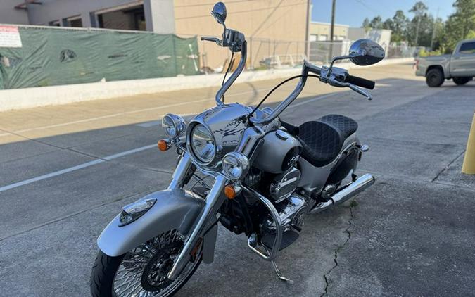 2016 Indian Chief Vintage Star Silver and Thunder Black Classic