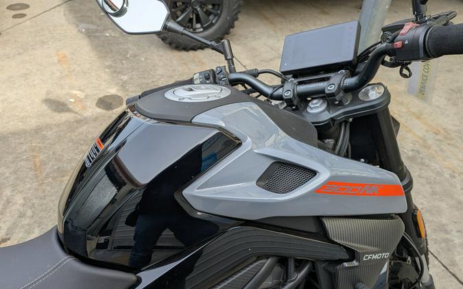 2023 CFMOTO 300NK
