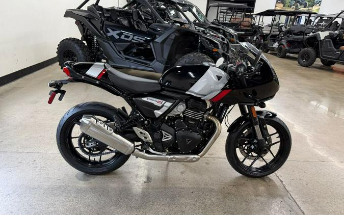 2026 Triumph Thruxton 400