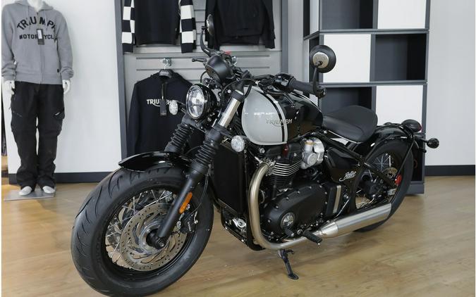 2024 Triumph BONNEVILLE BOBBER