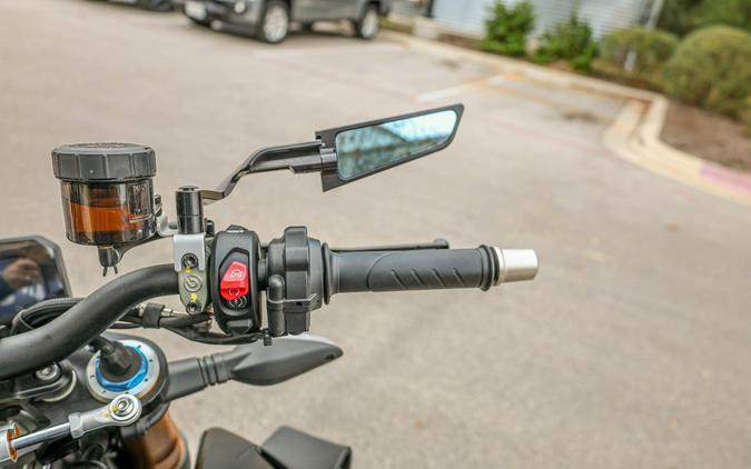 2023 DUCATI STREETFIGHTER V4