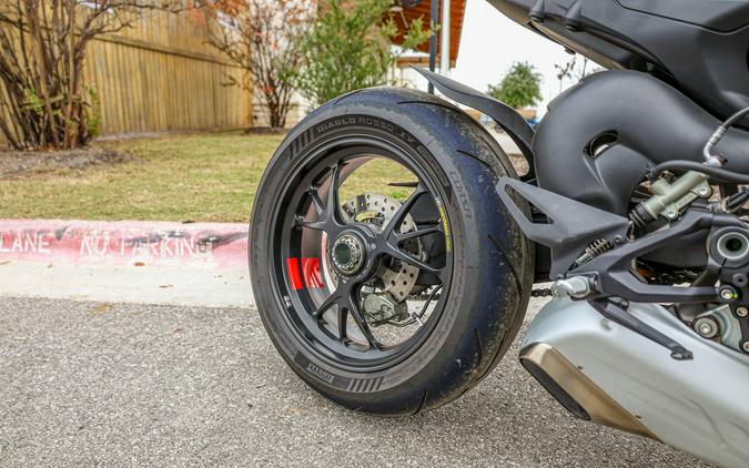 2023 DUCATI STREETFIGHTER V4