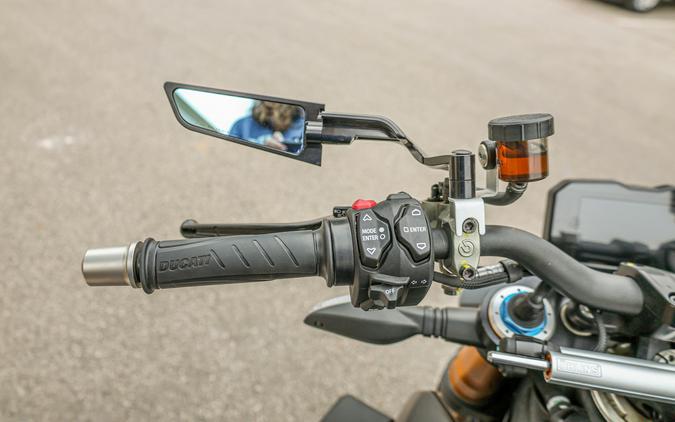 2023 DUCATI STREETFIGHTER V4