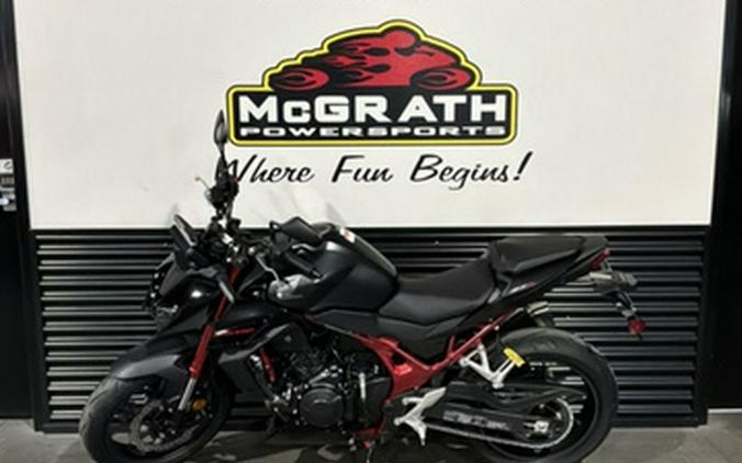 2026 Honda CB750 Hornet E-Clutch