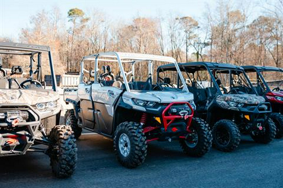 2024 Can-Am Defender MAX X MR With Half Doors HD10